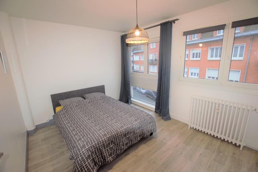 Accueil Calaisien Apartment Luaran gambar